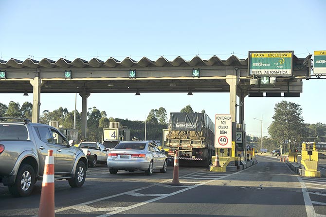 Pedágio sobe a partir de segunda-feira no Paraná; confira valores