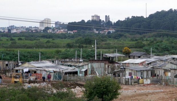 Desigualdade é maior problema a ser resolvido pelo país, dizem paranaenses