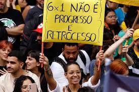 Escala 6×1 atinge mais jovens negros com baixos salários