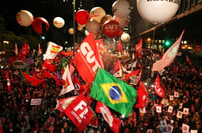 Batalha contra "reforma" da Previdência ganha urgência