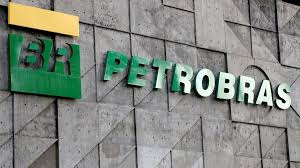 TST: Petrobras deve contratar concursados para plano de carreira