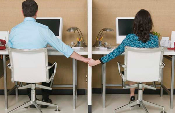 Em Portugal, namoro no trabalho pode provocar demissões