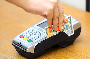 Juros do cartão de crédito são os maiores desde 1999