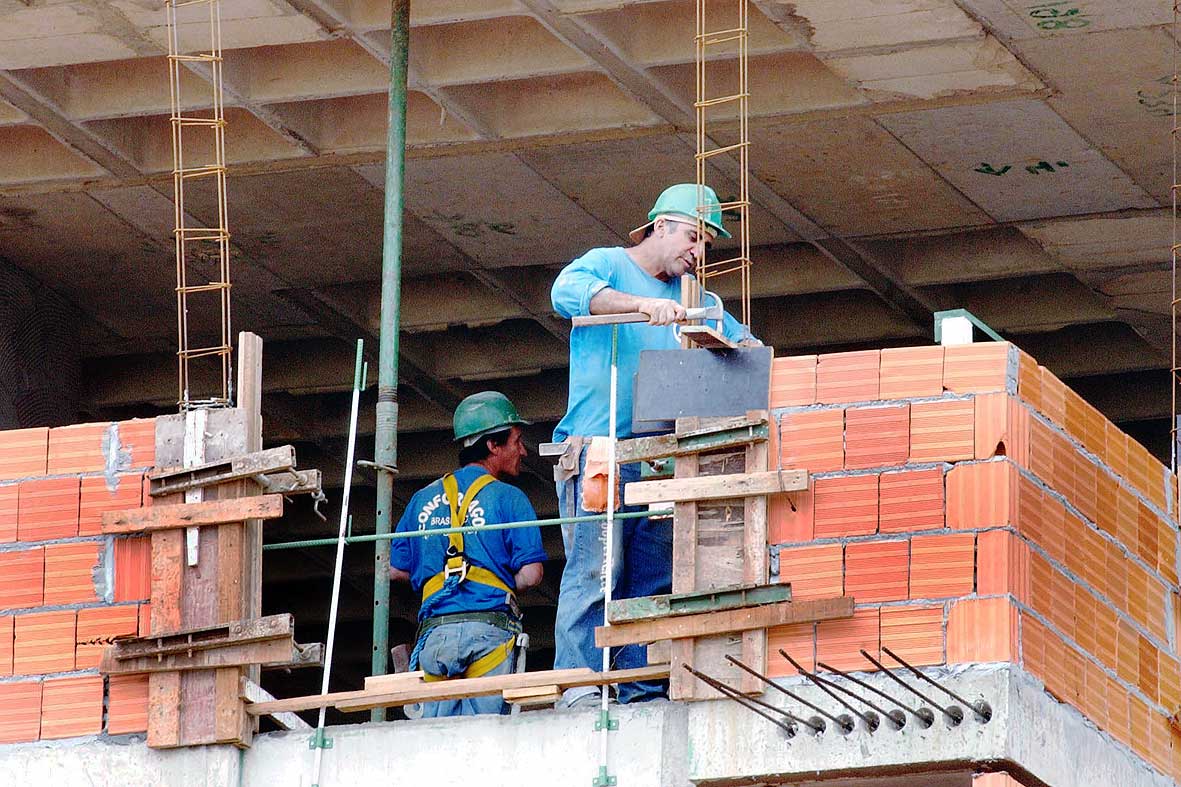 Programa habitacional fortalece a construção civil