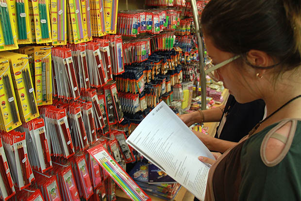 Impostos são 40% ou mais do custo do material escolar