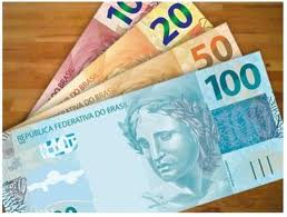 Primeira parcela do 13º salário precisa ser paga até sexta-feira