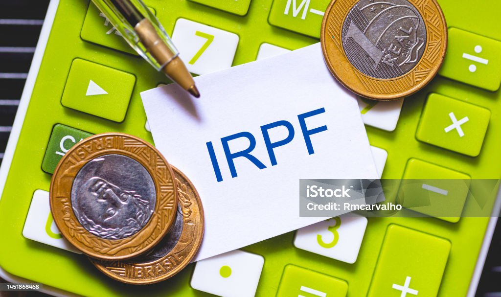 Isenção para quem ganha até R$ 5 mil, agora, é lei