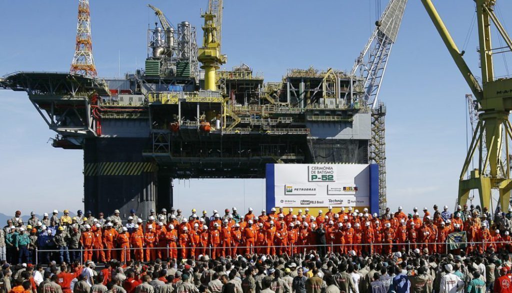 Petroleiros entrarão em greve pela redução de preços de combustíveis e gás de cozinha